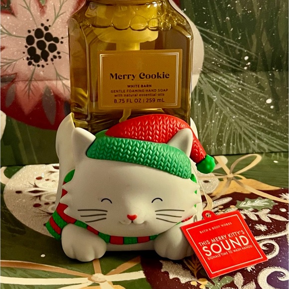 Other - B & BW Singing Holiday Kitty